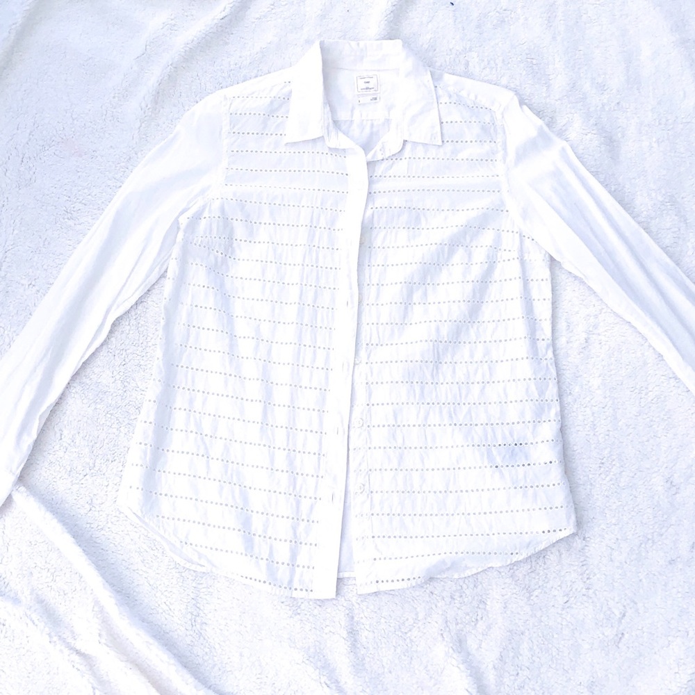 GAP Button Down The Boyfriend Shirt with Eyelets